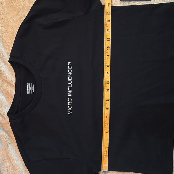 "Micro Influencer" Kenneth Cole Black with Silver Short Sleeve Tee Size Small - Picture 9 of 11